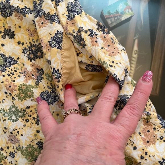 Universal Threads Medium Dress Cute Midi - Picture 7 of 15